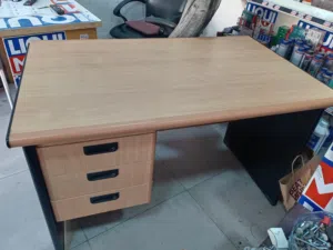 طاوله مكتب