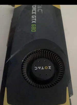 كرت شاشة GTX680 نسخة زوتاك نظيف