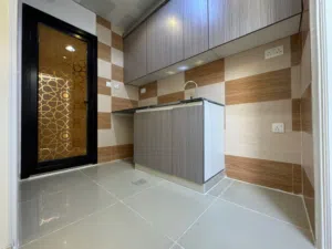 5+ floors . 10000 m2 . Agent2