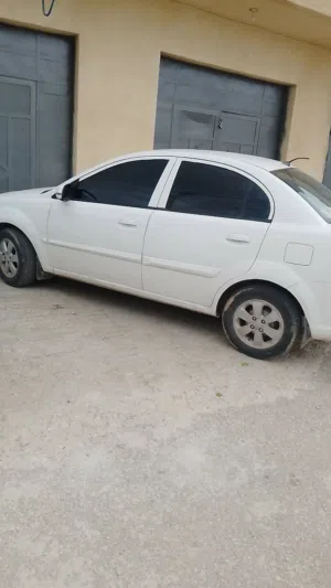 كيا ريو 20011
