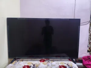 شاشه تي سي ال سمارت استعمال شهر الشاشة علة وضع الشركة مملعوب بيهة ريموت ماوس تحكم عن بعد