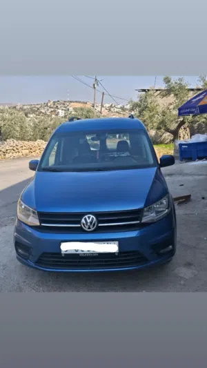 سياره كادي للبيع