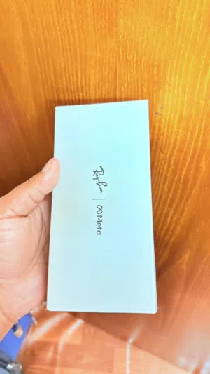 Ray-Ban Meta Wayfarer Smart Glasses RW4006 (2nd Gen) – Shiny Black  G15 Green Lens