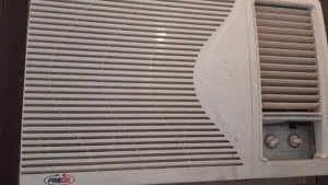 مكيفات للبيع بحاله ممتازة ماركات مختلفه