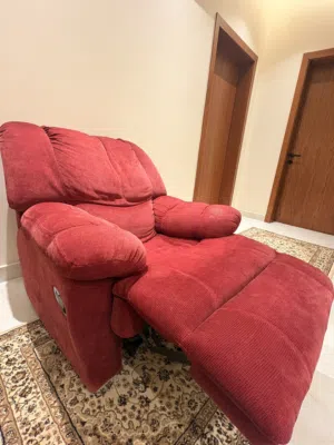 للبيع كرسي ركلاينر شامل التوصيل