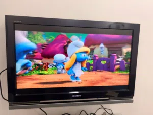 للبيع تلفزيون سوني 32 بوصة