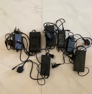 للبيع شواحن سكوترات شاومي وسكوتر الذكي