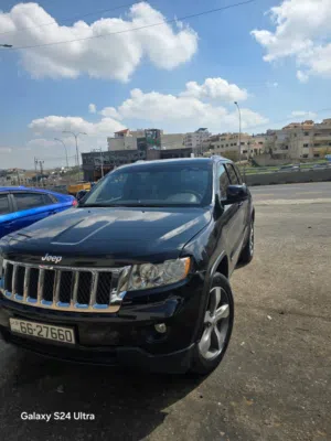Jeep grand Cherokee 2011 للبيع
