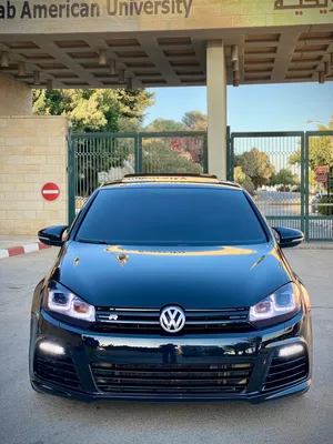 new-volkswagen-golf-in-jenin