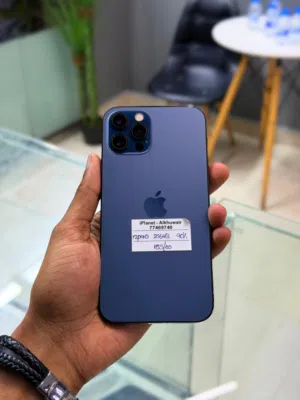 iPhone 12 Pro 256 GB Excellent Phone - fine and smooth condition