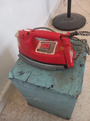 مكواة بخار نوع ناشيونال ثقيلة ممتازة