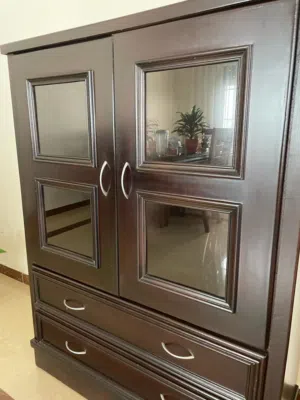 للبيع للبيع خزانة