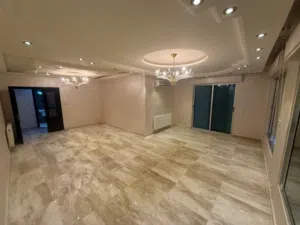 250 m2 5 Bedrooms Apartments for Rent in Amman Al Rabiah