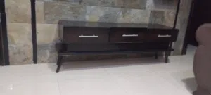 طاولة شاشة للبيع