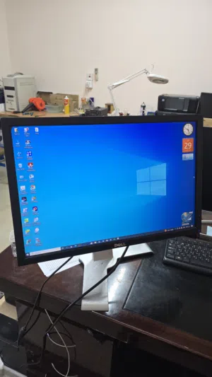 شاشة نوع ديل اوربيه قلابة VGA تحديث شاشة 60 هرتز