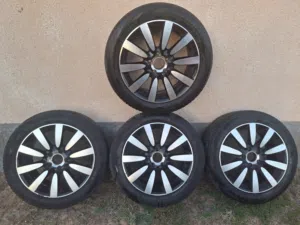مجموعة ايطارات وبظائع اخري