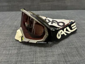 Used Oakley Goggle