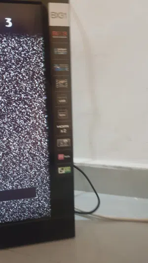 تلفزيون SONY للبيع شاشة سوني بحالة ممتازة جدًا شغالة تمام صورة واضحة وصوت قوي HDMI +