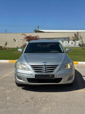 عرض سيارة جينيسس