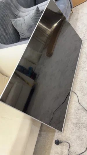 للبيع شاشة 65 بوصه سمارت نظيفه