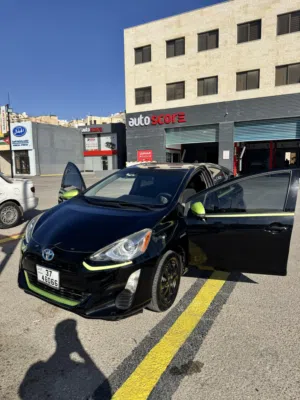 Used Toyota Prius in Amman