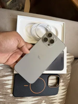iPhone 17 Pro Max 256GB Natural titanium