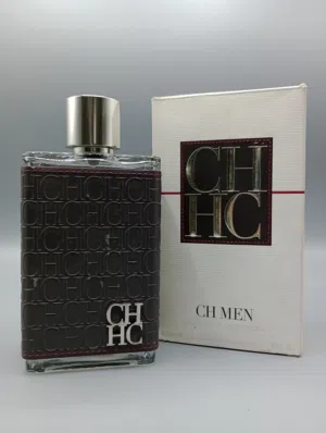 CH men Carolina Herrera 200ml فيها اكتر من النص تعتيق 12سنه