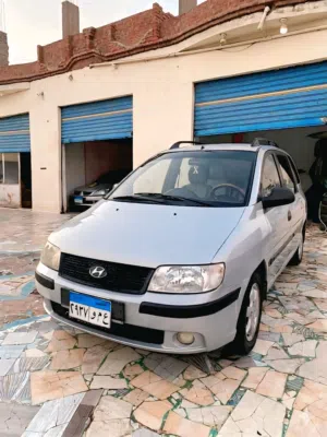 هيونداي لافيتا 2002
