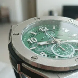 ساعة هوبلت بيج بانج Hublot Big Bang - مينا أخضر - حالة ممتازة جداً