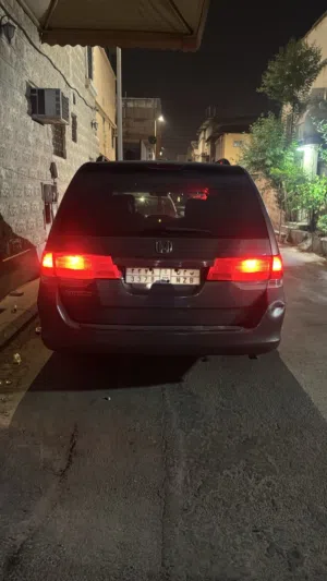 سيارة هوندا اوديسي 5 باب شبة جدبدة