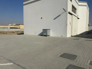 ‏5200 قدم٢ ‏.‏ المالك‏1