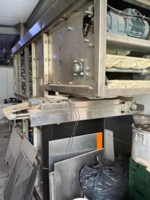 معدات مخبز شبه كامله خط انتاج معدات مستعمله فتره قصيره جدا