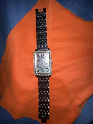 Silver Guess for sale in Muscat