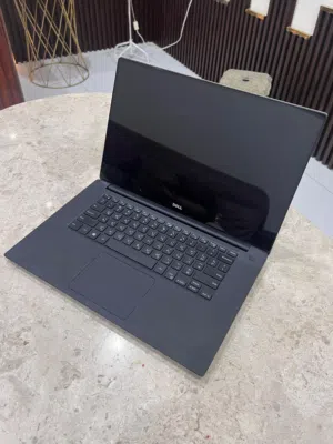 لاب توب ديل المعالج انتل كور اي7 رام 32جيبي الذاكره ssdالف جيبي السريعه الشاشه لمس حجم الشاشه 15.6ان