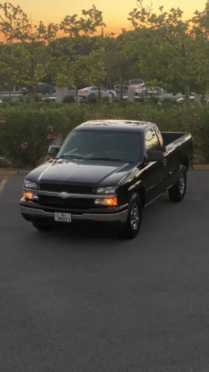 Silverado short bed v8 2004