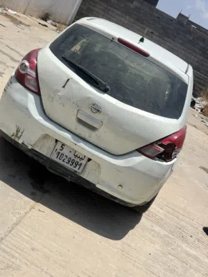 نيسان تيدا 2012