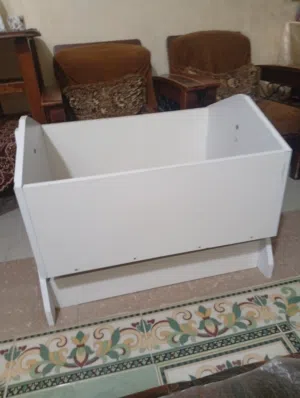 تخت بيبي هزاز مناسب من عمر شهر لغاية السنه ونص