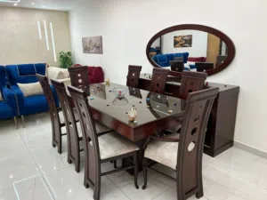 غرفة سفرة فخمة للبيع سفرة 8 كراسي مع دنسوار ومرآة خشب زان وبلوط بالكامل مع لاتيه 18 ملم دهان جديد