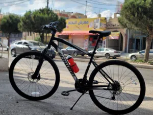 دراجة Schwinn Glenwood 700c"هجينة" (Hybrid)