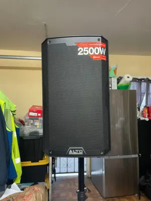 ALTO  powered 2500w each speaker pair