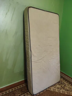 فرشة بحالة ممتازة