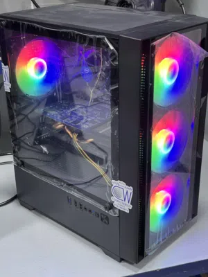 السلام عليكم، معروض للبيع جهاز كمبيوتر (PC) بمواصفات ممتازة وممتازة جداً للألعاب الخفيفة