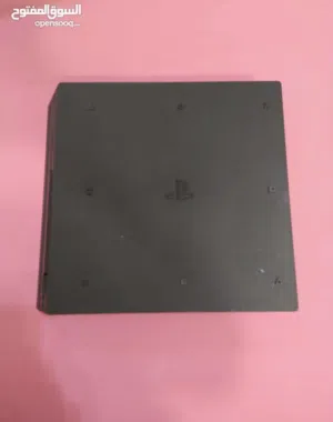 نظيفه جدا ما تشكيPlaystation4 pro 1tb ويدين تحكم و عشر العاب منزله مدفوعه عرض جهاز جديد قابل للتفاوض