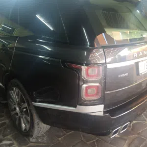 رنج روفر فوج HSE V8 2015 رمادي ممتاز بدون حوادث مع ضمان وترخيص
