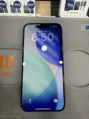 ايفون 15 pro max بحالة الوكالة