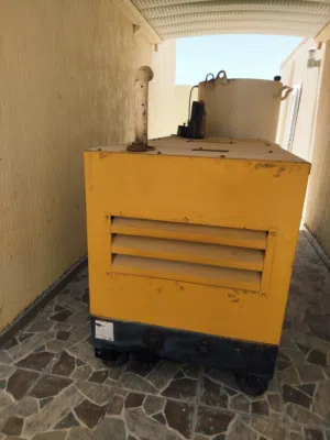 مولد كهرباء نافطه ياباني واللفه ميكانتي طليانيه