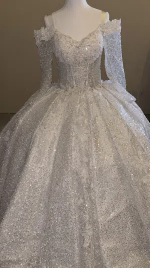 بدلة عرس فخمة