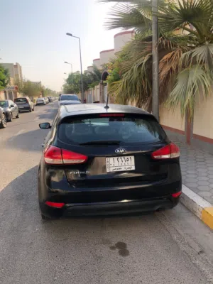 كيا فورتي2018 هاتشباك وارد امريكي محرك 2000 جديد