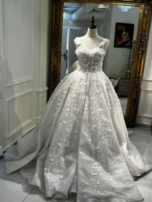 فستان عروس ابيض