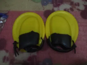 قفازات مستعمله